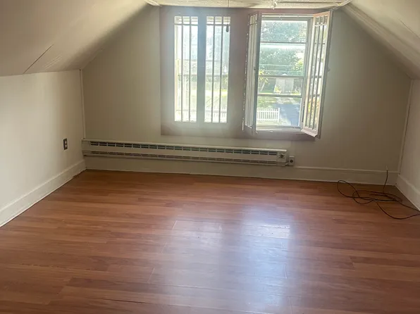 232 3rd St Floor 2, Schenectady, NY 12302