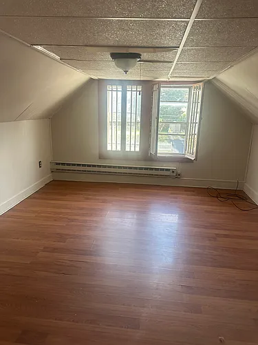 232 3rd St #2 Photo 1