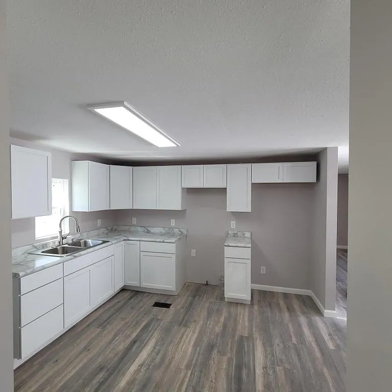 804 Westbourne Ave — Photo 3