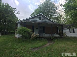 918 N White St, Wake Forest, NC 27587