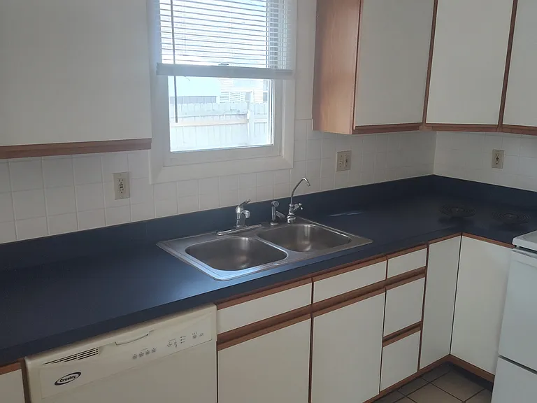 6A Charles St #A — Photo 8