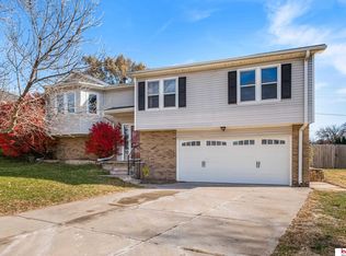 1207 Beaver Lake Blvd, Plattsmouth, NE 68048