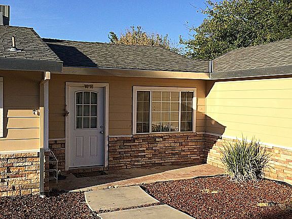 3rd image of 1033 Vinci Ave