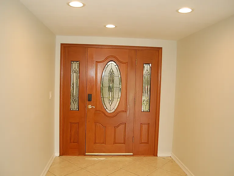 1514 E Trenton Ave — Photo 3