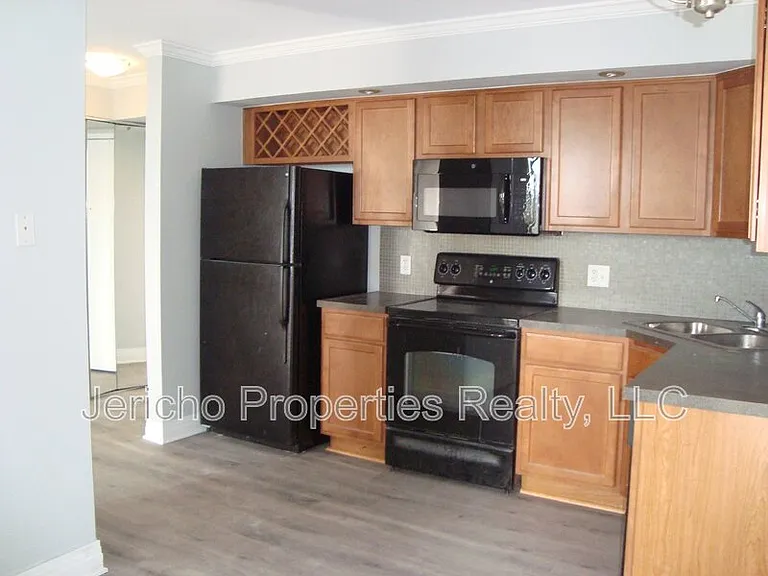 601 W 11th Ave #418 — Photo 7