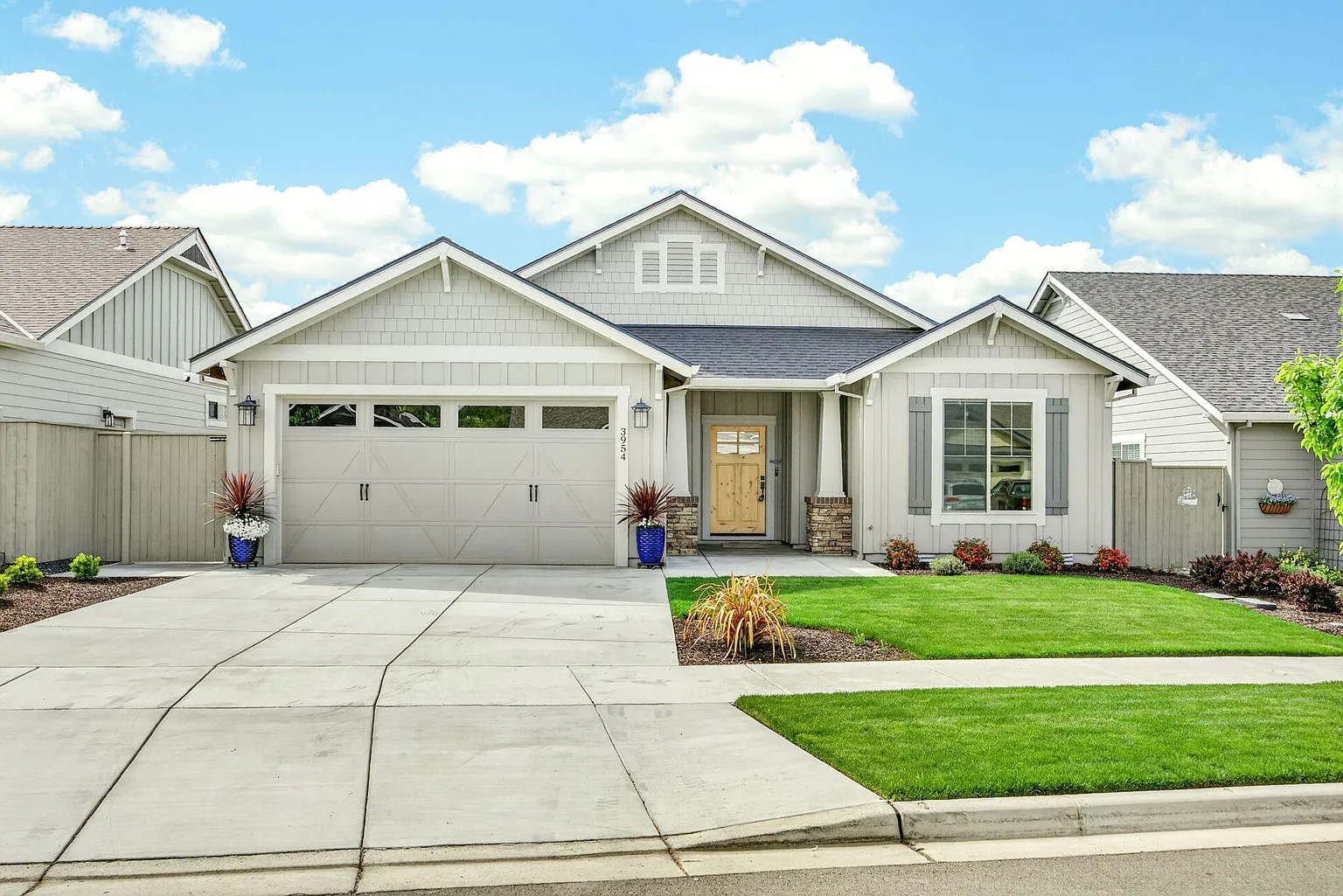 3954 Wyoming Ln photo 1