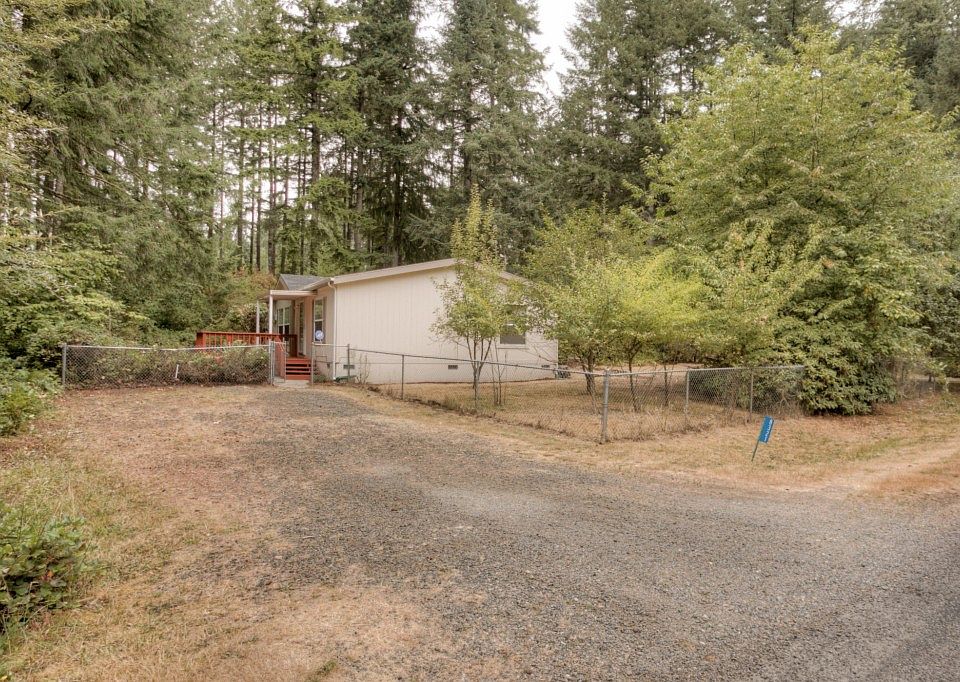 1st image of 8321 Dawn Hill Dr SE