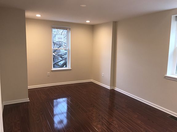 3rd image of 3850 W Girard Ave #2