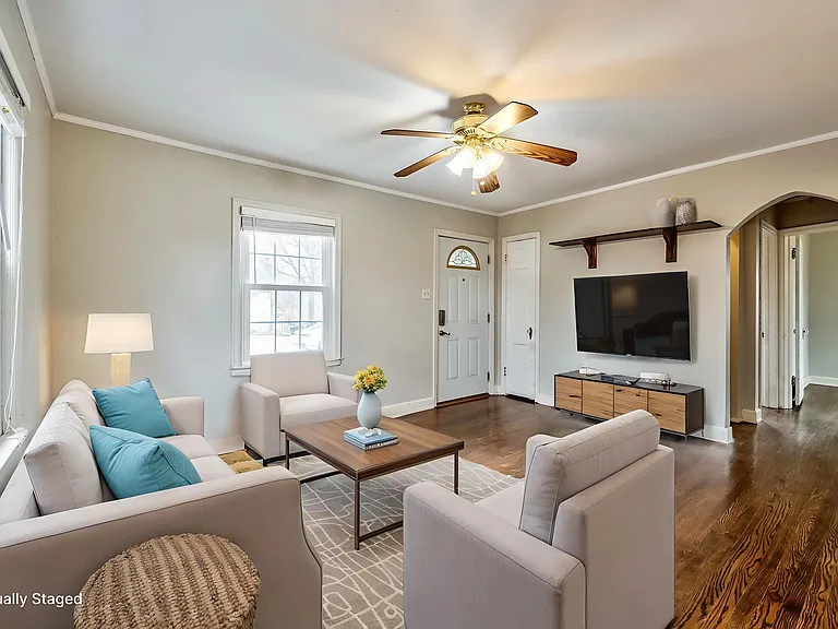 12759 Circle Dr — Photo 3