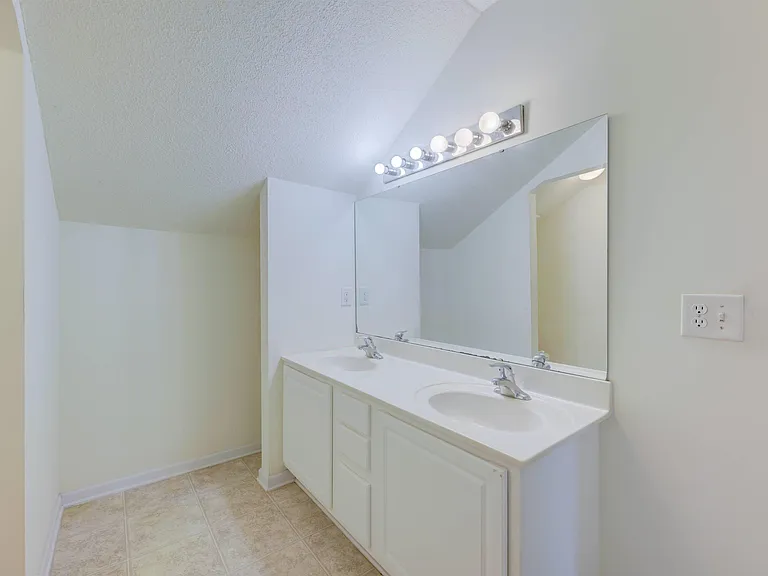 1908 Lake Carolina Dr — Photo 22