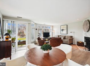 1133 Lake Heron Dr APT 1B, Annapolis, MD 21403