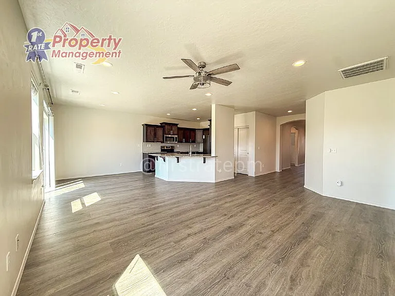 4800 Great Falls Ave — Photo 9