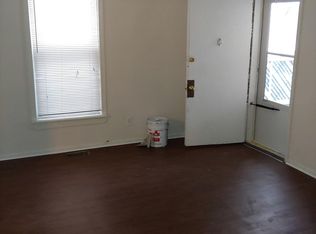 1631 Berry Blvd, Louisville, KY