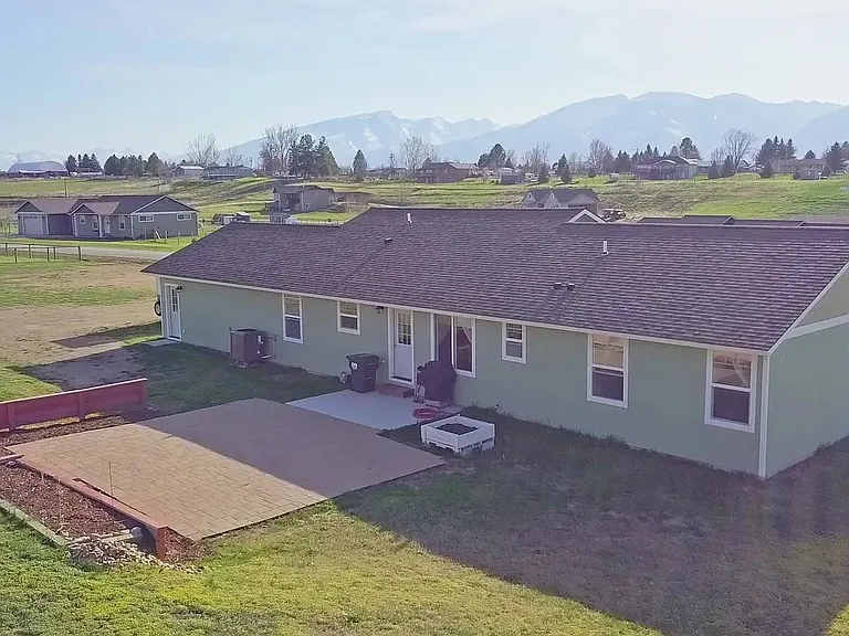 668 Winding Creek Trl — Photo 28