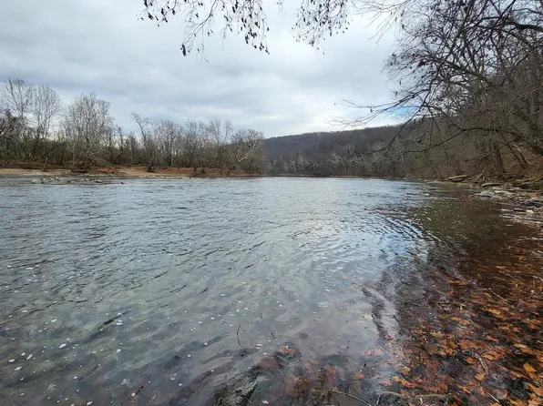 29 & 30 Sugar Maple Ln, Harpers Ferry, WV 25425