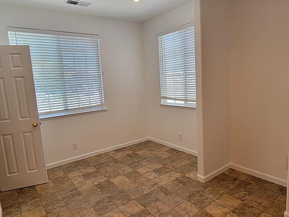 4th image of 1347 Winnies Ln