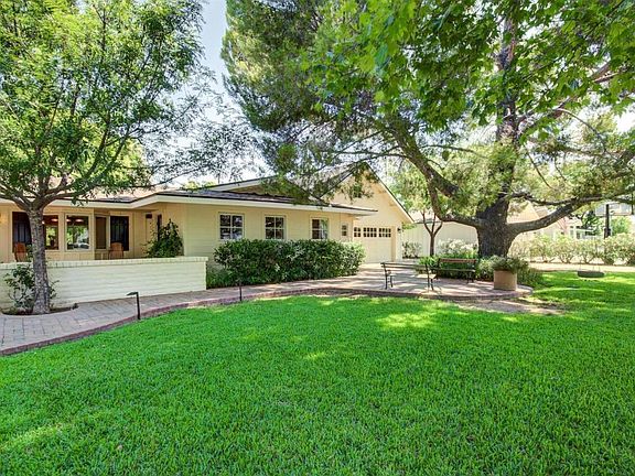 3rd image of 5612 E Calle Camelia
