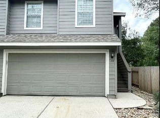 155 N Villa Oaks Dr, Spring, TX 77382