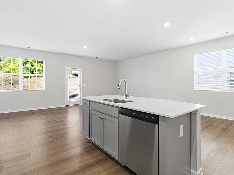 211 Stellate Pl — Photo 7