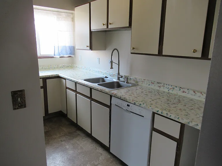 980 Holli Springs Ln #B — Photo 3