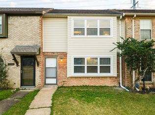 8300 Oakhaven Rd, La Porte, TX 77571