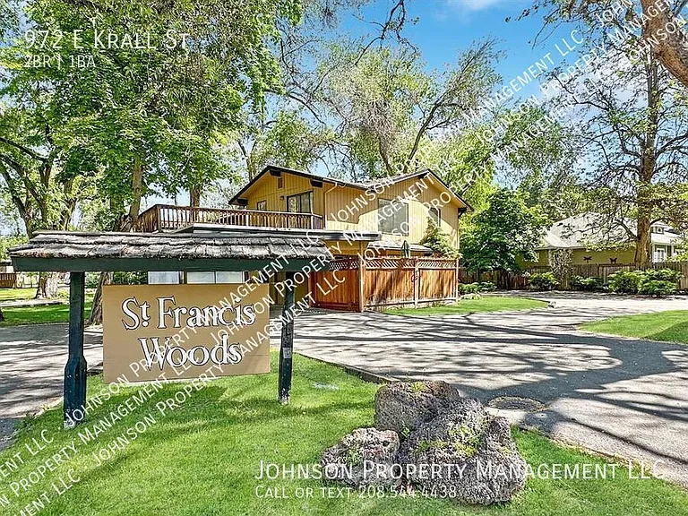 972 E Krall St — Photo 1
