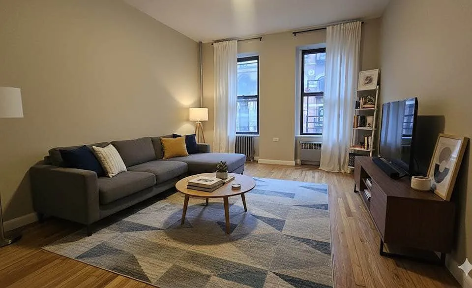 166 W 83rd St #3E