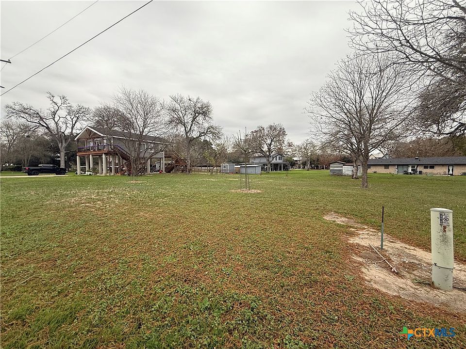 1st image of 110 Lake Forrest Dr