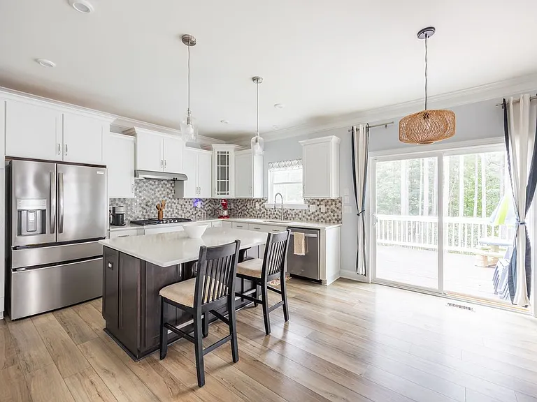 11585 Kings Pond Dr — Photo 5
