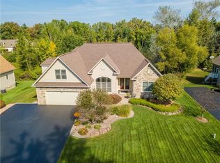 1102 Canopy Trl, Webster, NY 14580