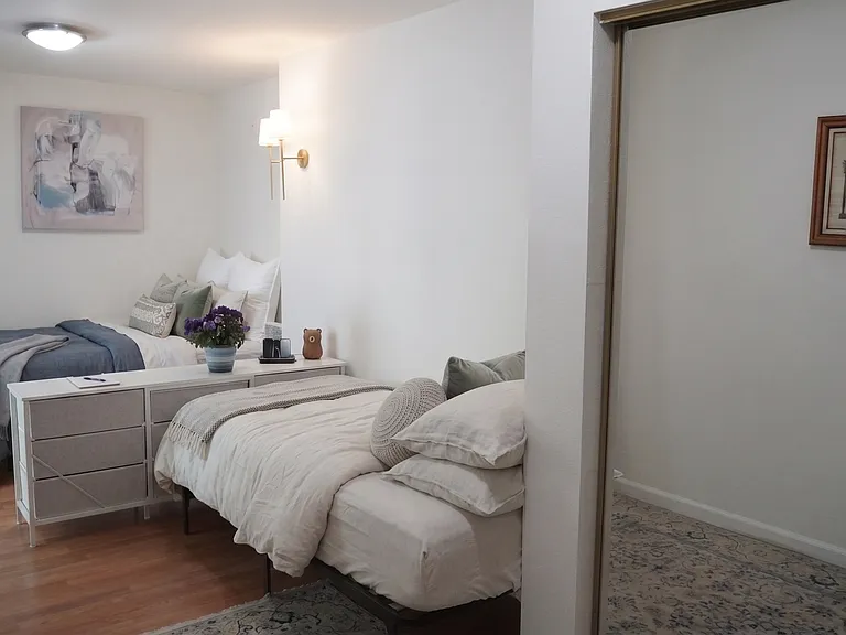 7438 Vassar Ave — Photo 15
