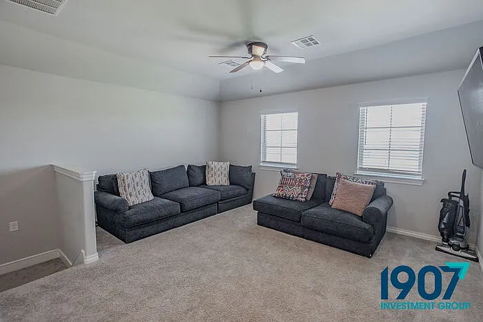 2501 Caden Ct — Photo 29