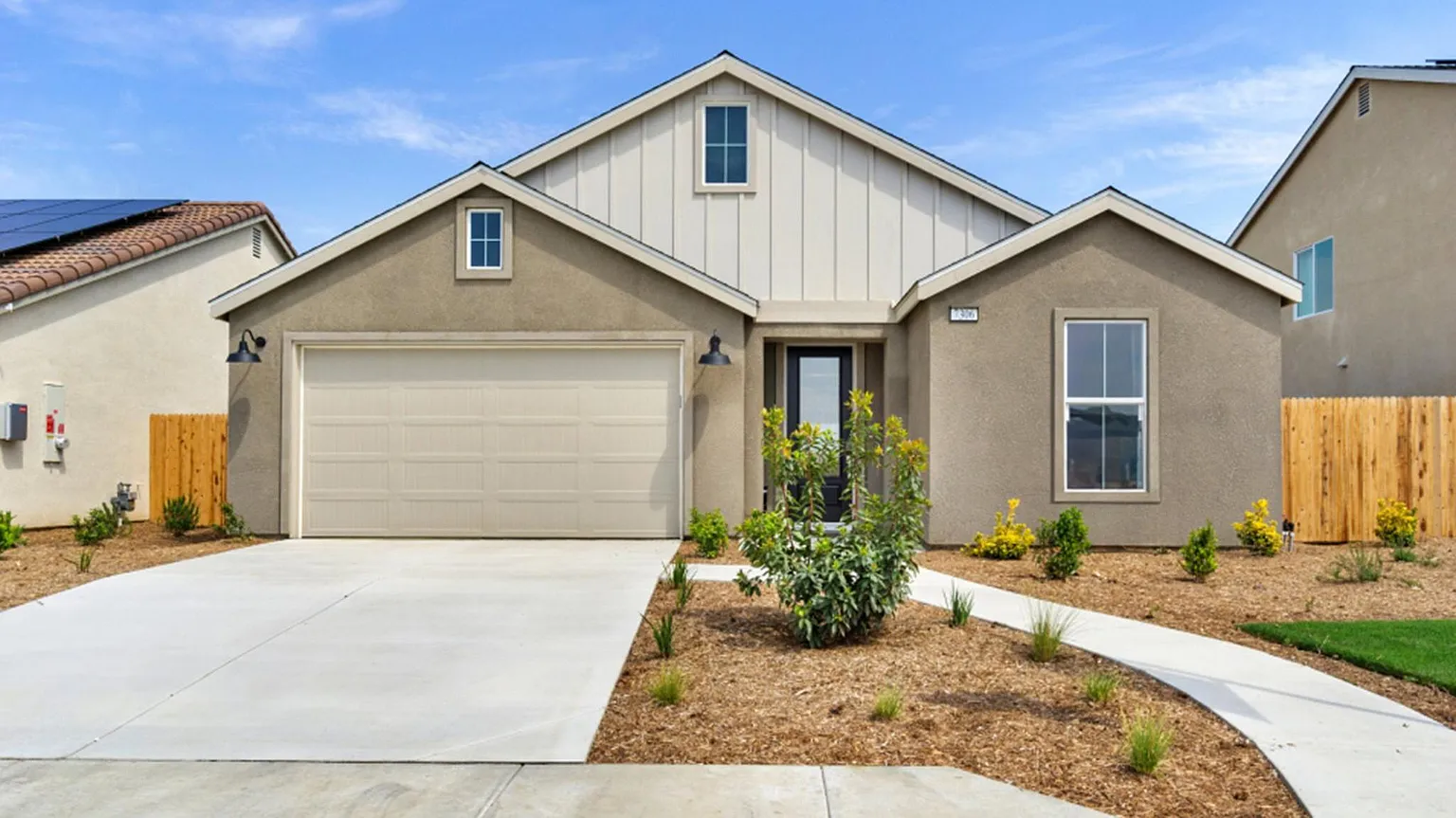 4282 N Maruyama Ave photo 1