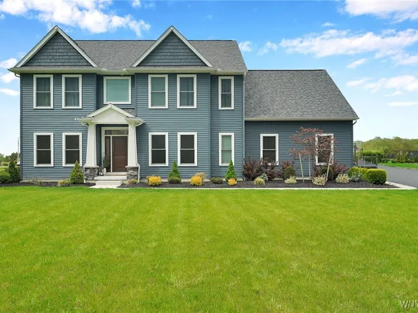 2240 Lapham Rd, East Aurora, NY 14052