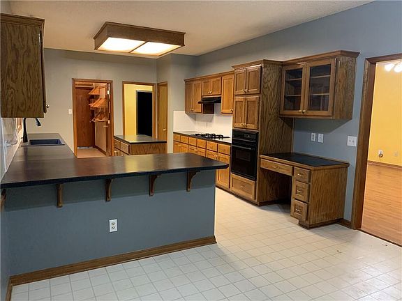 5th image of 1324 Windcrest Dr