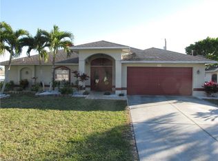 1004 SE 27th St, Cape Coral, FL 33904