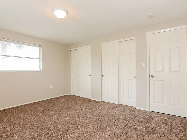 1012 Normandy Blvd — Photo 9