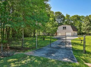 26332 Blackberry Ln, New Caney, TX 77357