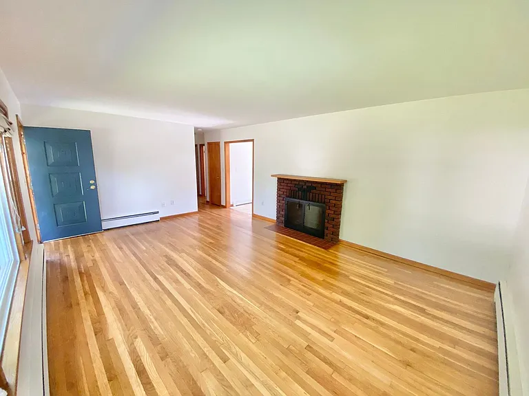 28 Alder Ln — Photo 8