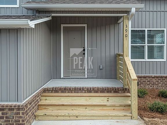 4th image of 660 Woodland Cir