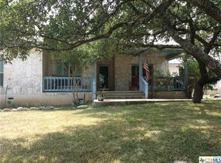 1130 Cedar Crest Dr, Canyon Lake, TX 78133