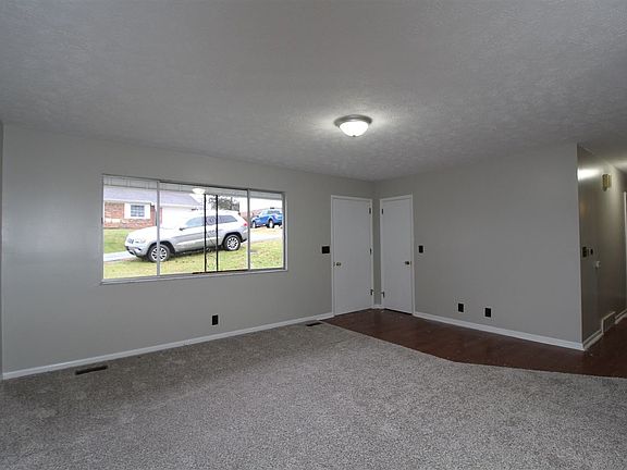 2nd image of 109 Westwood Ln
