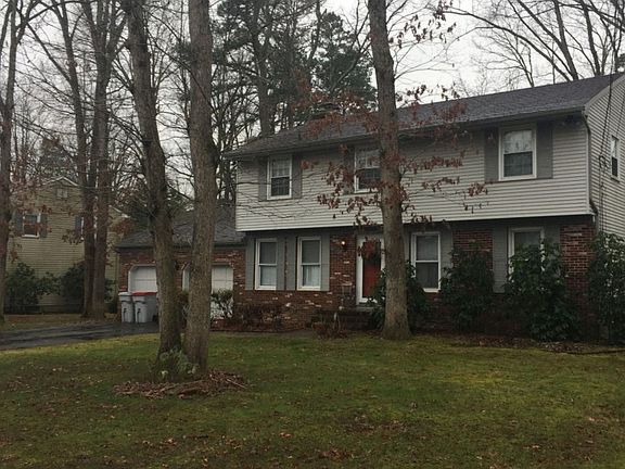 2nd image of 2276 Finch St