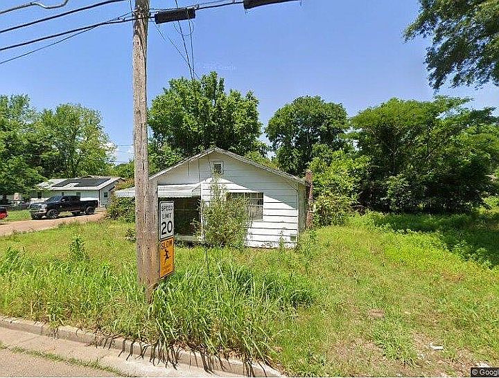 1st image of 1901 Military Ave #1
