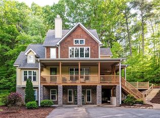 12 Foxjump Field Dr, Asheville, NC 28805