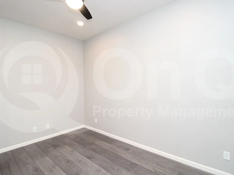 3867 E Honeysuckle Pl — Photo 11