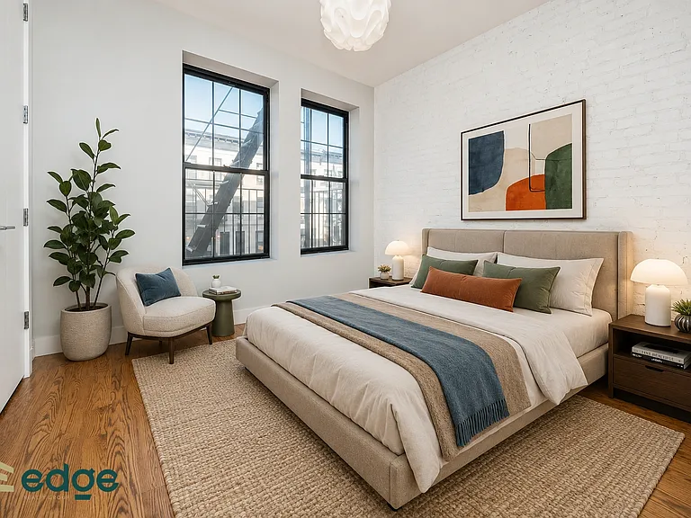 565 Evergreen Ave #2B — Photo 5