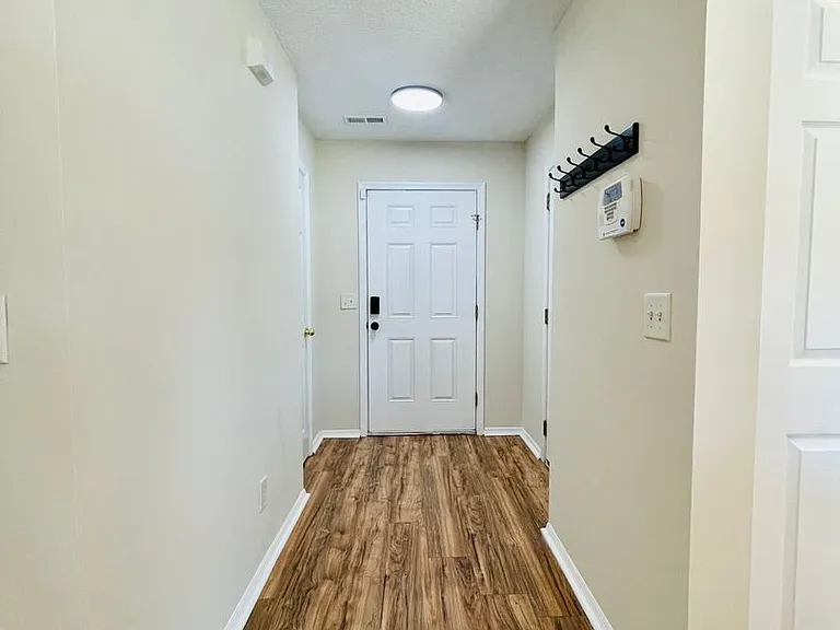 3038 Regency Oaks Dr — Photo 4