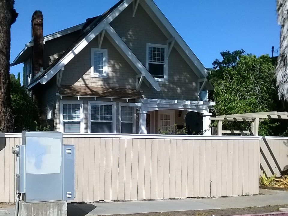 101-103 South Deleware