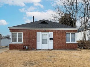 2087 Broadlawn Rd, Dubuque, IA 52001